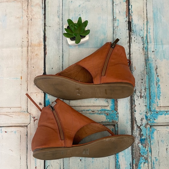 Bamboo zip and lace up sandals - Picture 5 of 6